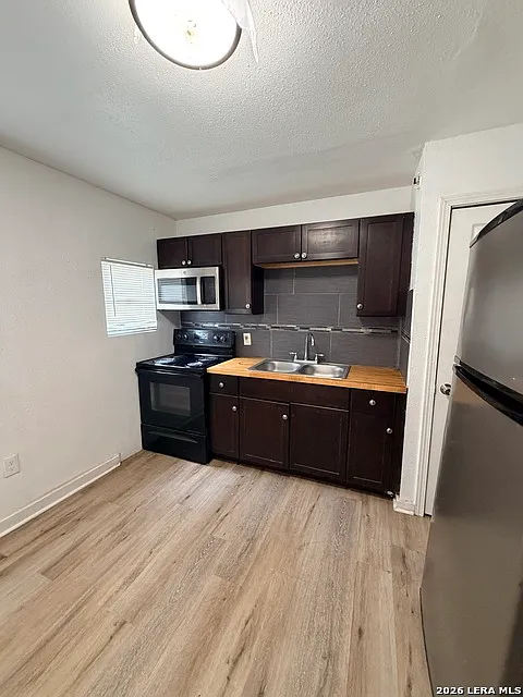 Studio, 1.0 bath, 2926 sqft, $900 — Photo 3