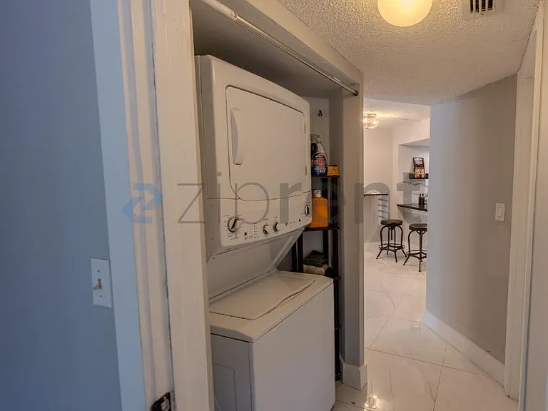 Laundry/Hallway
