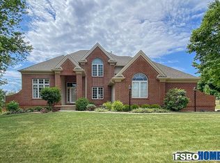 7525 Princeton Dr NE, Cedar Rapids, IA 52402