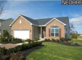4800 Meadow Lark Dr, Lorain, OH 44053
