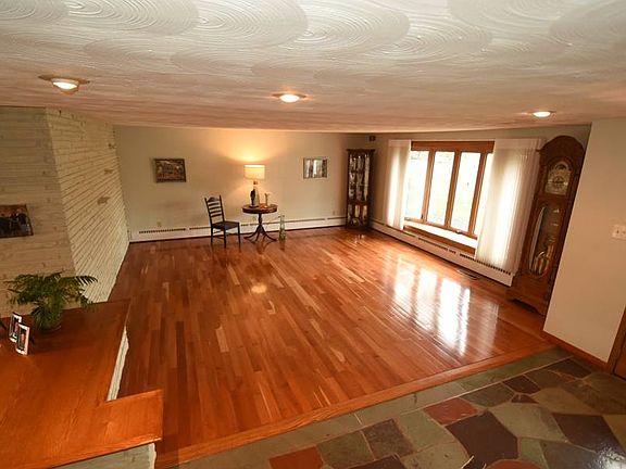 4th image of 715 Seymour Ave