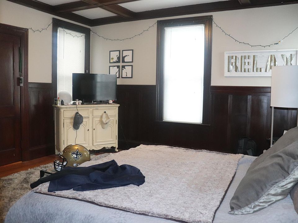 1st image of 140 Holland St #11