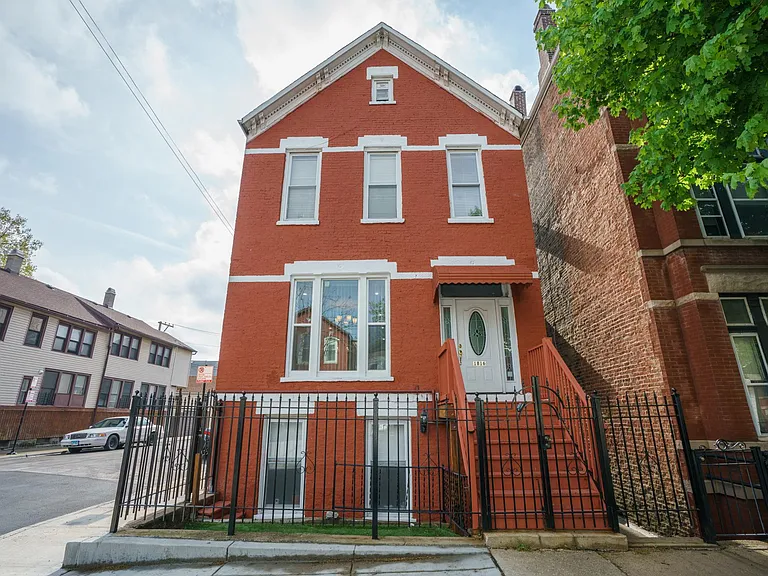 1816 S Peoria St #1 — Photo 1