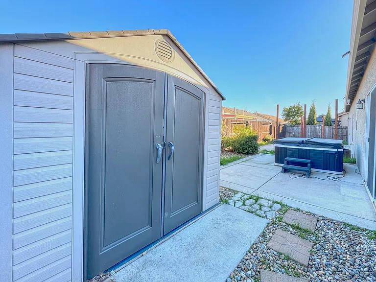 5643 Gold River Way — Photo 13