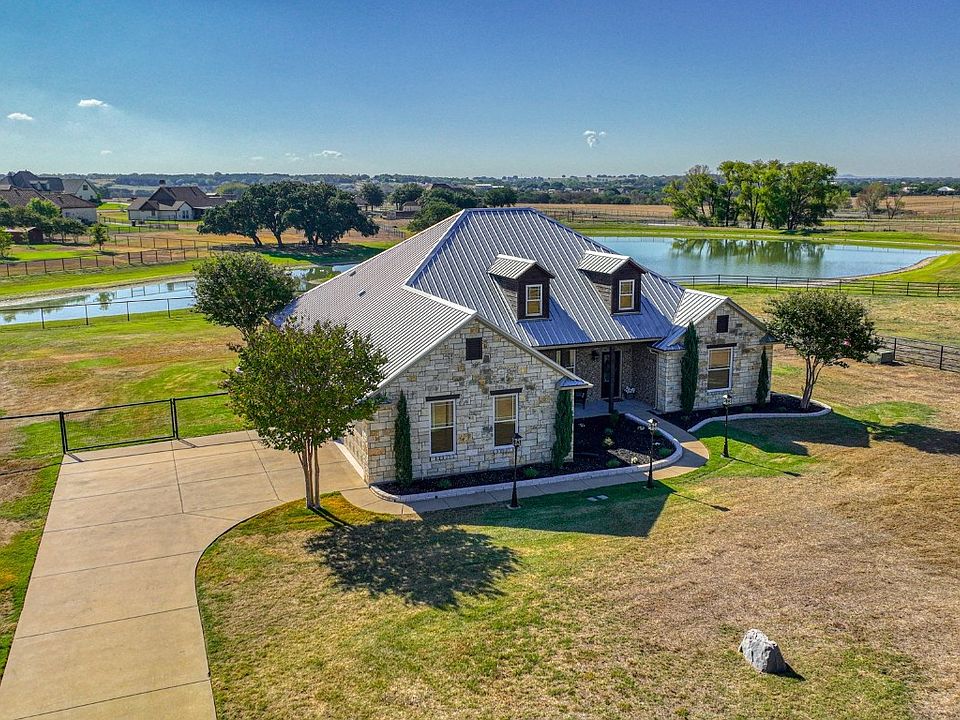 1st image of 206 Haciendas Dr