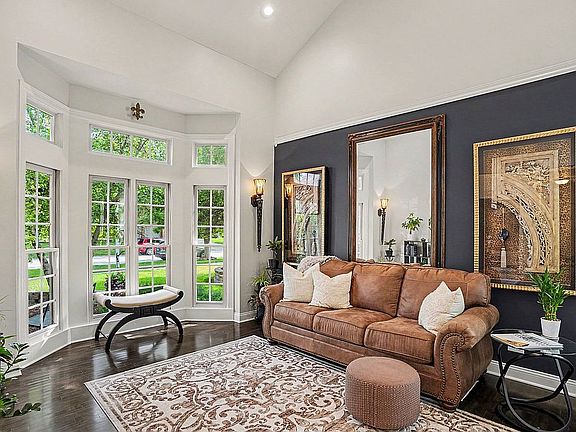 3rd image of 3615 Breitwieser Ln
