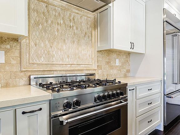 2nd image of 1204 S Westlake Blvd Unit B