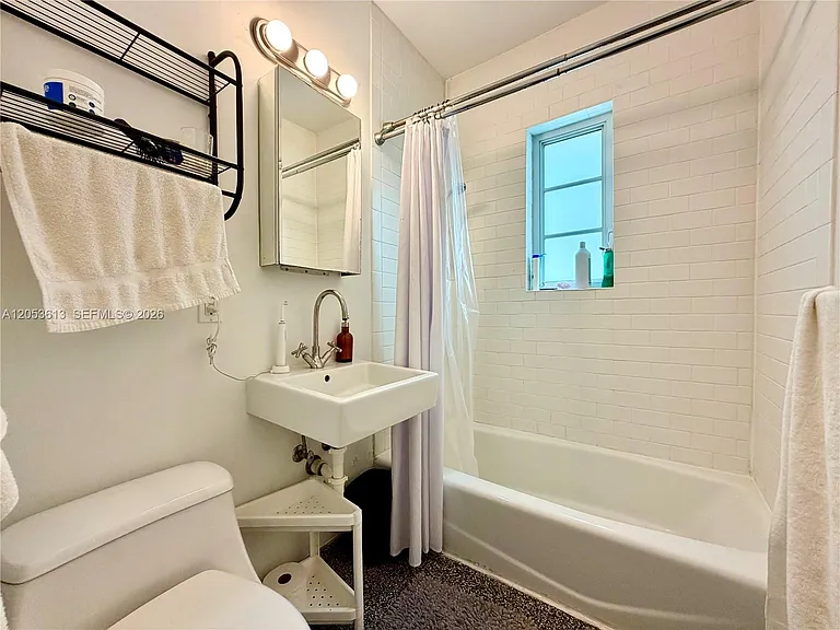 1215 Meridian Ave #8 — Photo 9