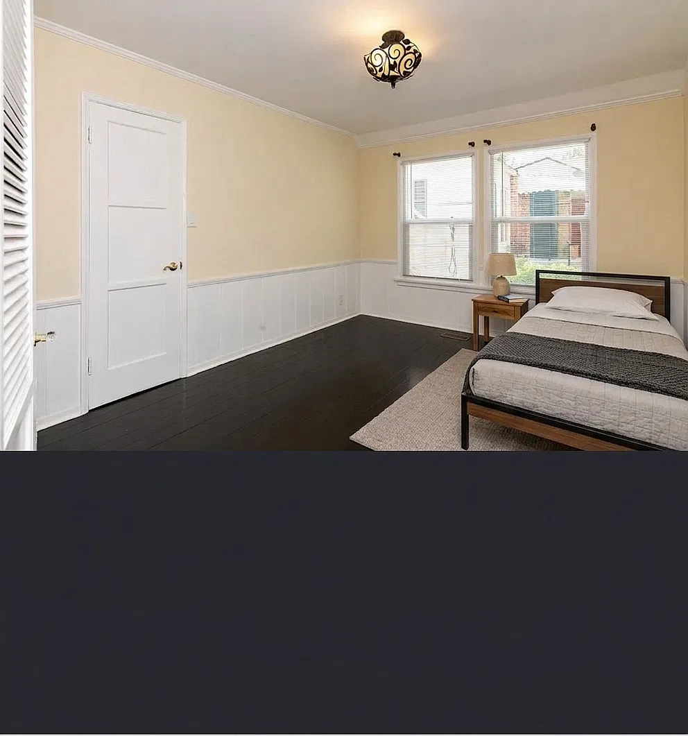 Bright Glendale Home with a Private Backyard — Photo 4