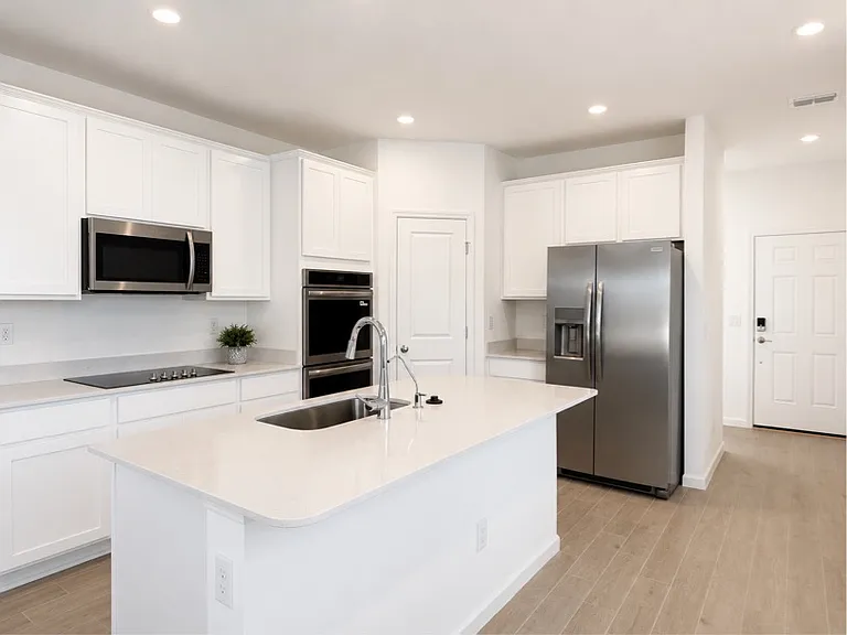 67 Old Bull Bay Ct — Photo 3