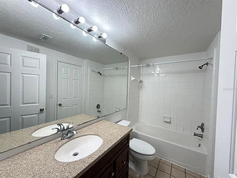14316 Fredricksburg Dr #505 — Photo 7