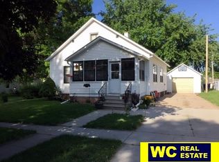 330 N 2nd St, Arlington, NE 68002