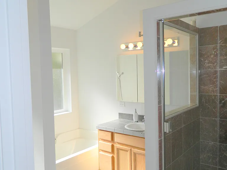 785 Indian Trail Rd — Photo 6