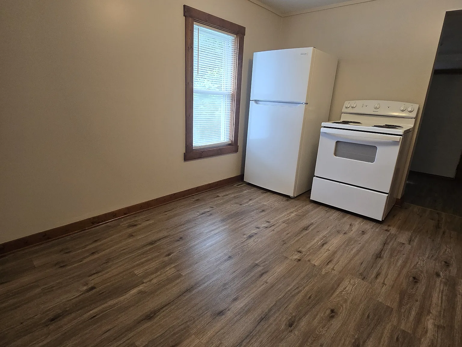 2 bed, 780 sqft, $900 — Photo 3