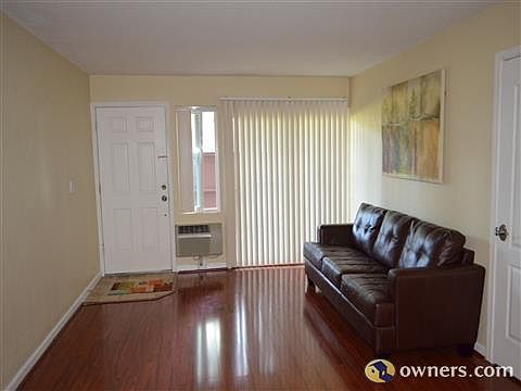living room with laminate floor