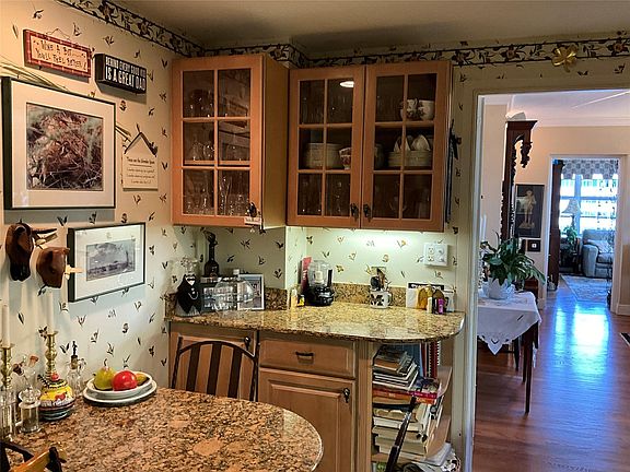5th image of 3200 NE 36th Street #1601