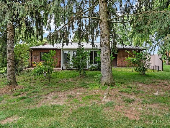 4th image of 1321 Ridge Rd