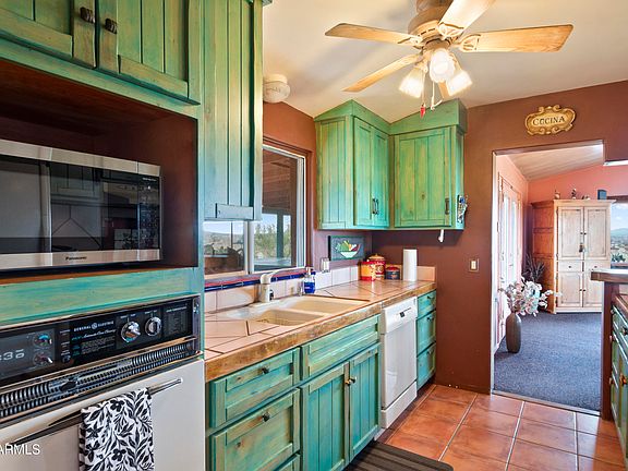 3rd image of 32730 W JONES Road