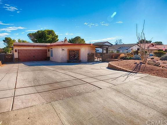 2nd image of 28039 Fairacres Ln
