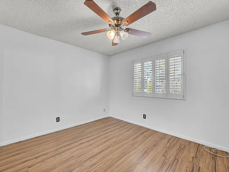 6975 Obannon Dr — Photo 43