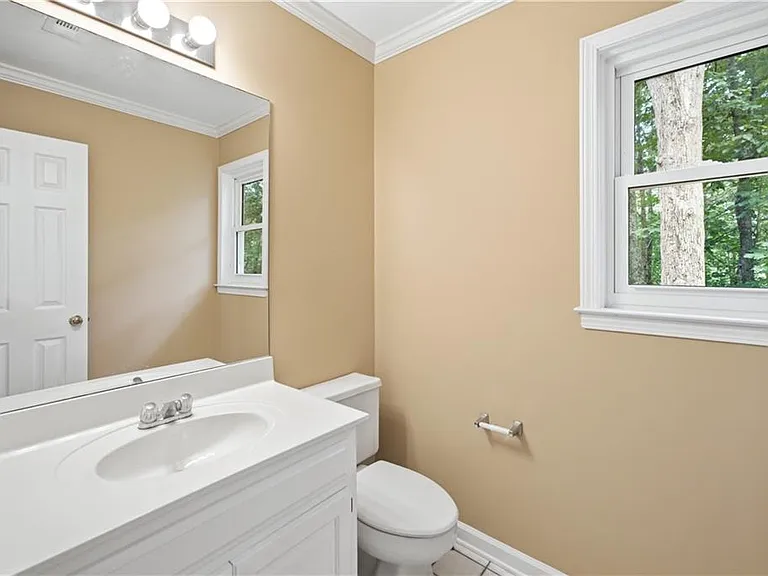 5525 Hampstead Way — Photo 46