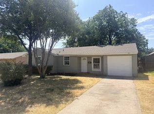 4646 Ridge Point Dr, Dallas, TX 75211
