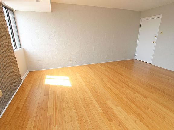 2nd image of 507 Edmond St #8366096