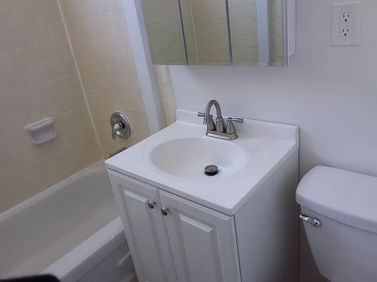 129 N 2nd St #C — Photo 14