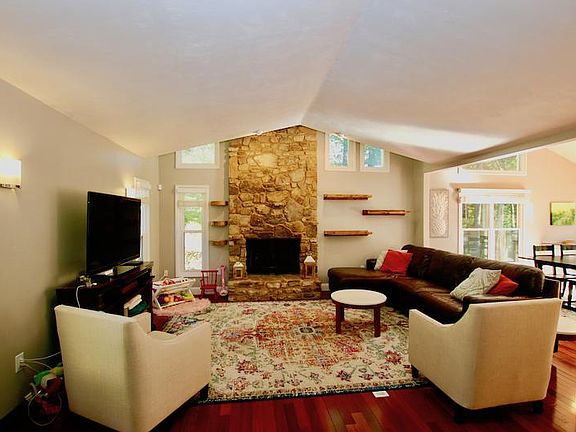 5th image of 5960 Blackhorse Ln