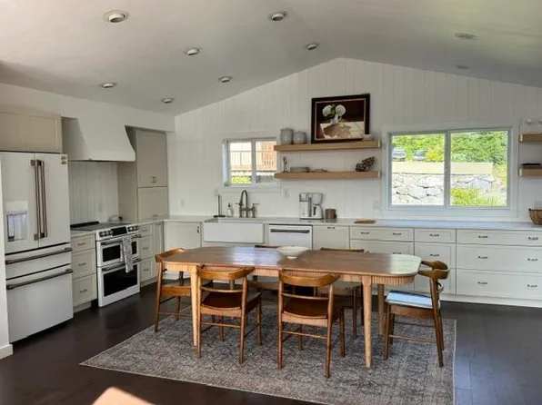3004 Barker St, Sitka, AK 99835