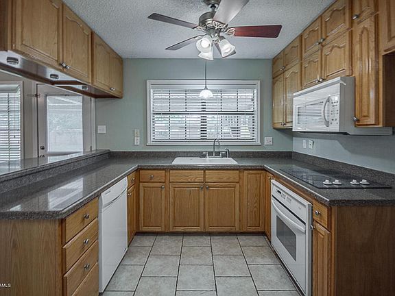 5th image of 210 Aristotle Dr