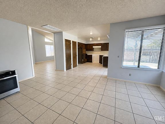 5th image of 3213 S Real Rd