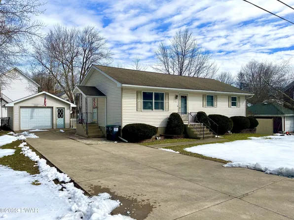 6 Merwin St, Waymart, PA 18472