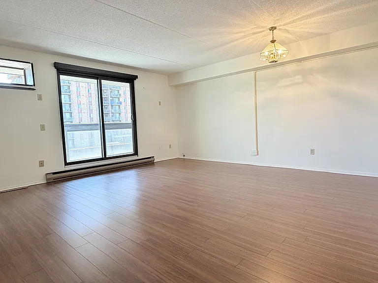1653 Ouellette Ave #205 — Photo 7