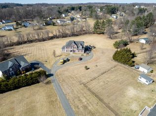 2014 Twin Lakes Dr, Jarrettsville, MD 21084