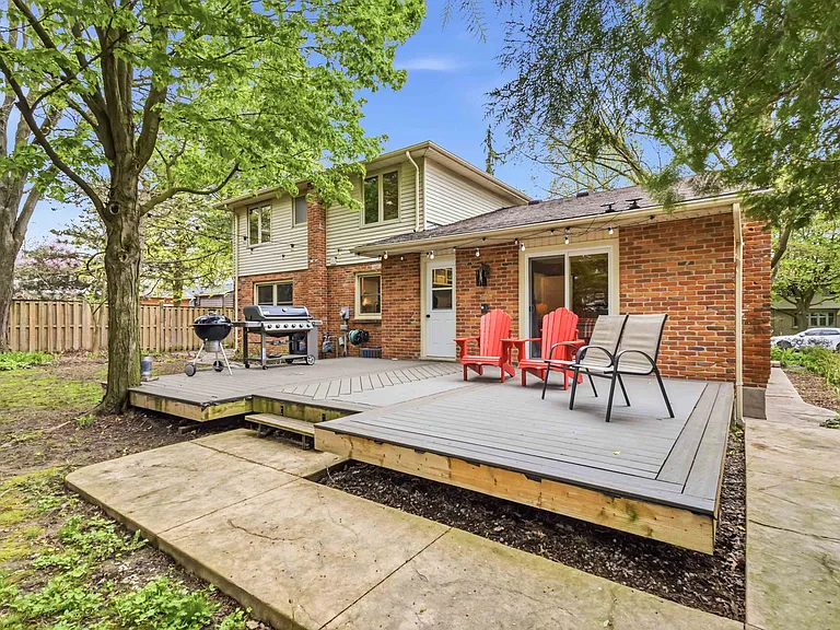 62 Finsbury Cres — Photo 42