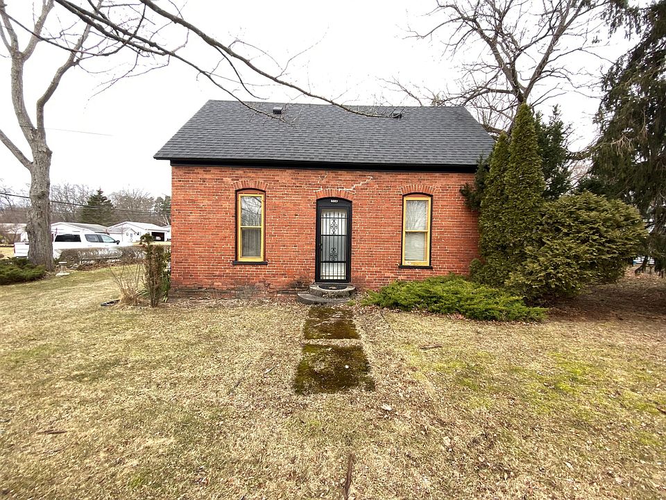 8889 Park St, Montague, MI 49437 Zillow