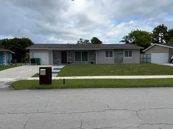 15435 SW 108th Ct, Miami, FL 33157