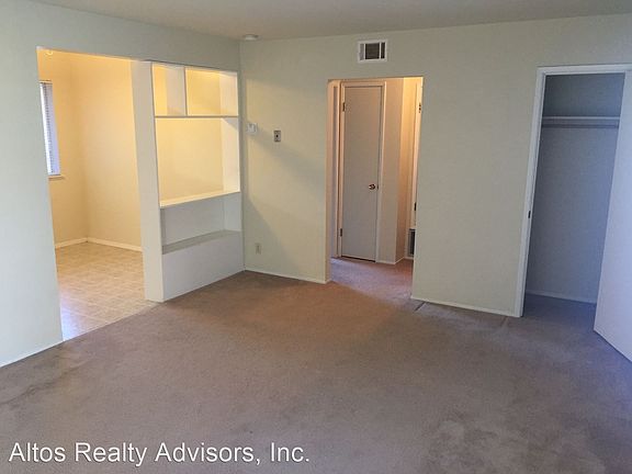 2nd image of 654 Kirkland Dr APT 6