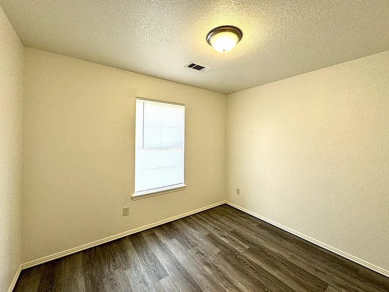 128 Lanita Dr — Photo 16