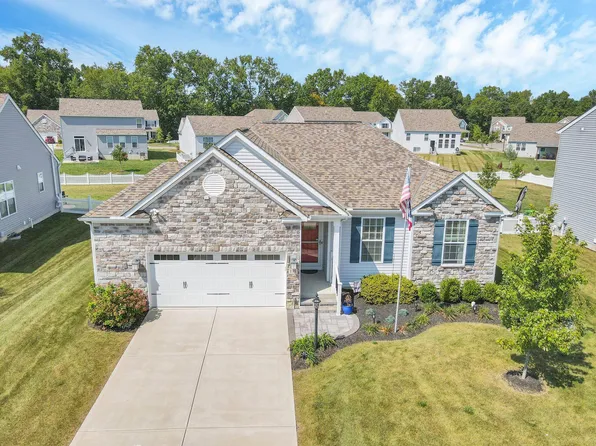 135 Broadmoore Blvd, Pataskala, OH 43062