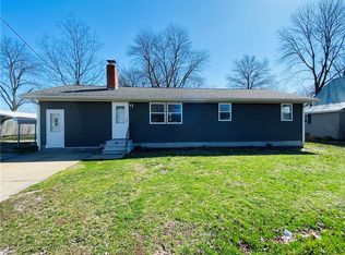 436 N Noble Ave, Noble, IL 62868