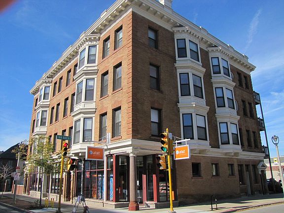 3rd image of 624 E Ogden Ave APT 303