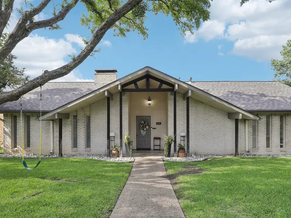 7741 El Santo Ln, Dallas, TX 75248