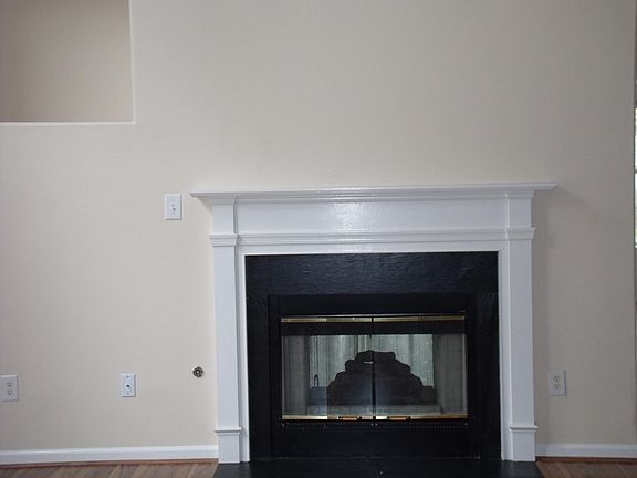 5th image of 121 Spoon Ct