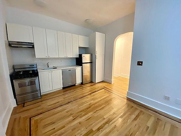 2nd image of 249 E Houston St #2R