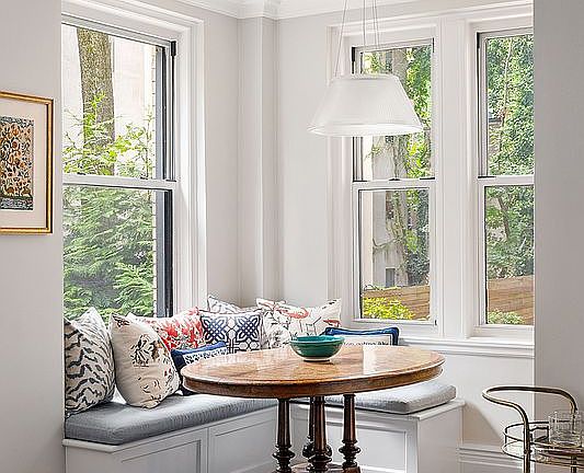 4th image of 225 E 73rd St #1E