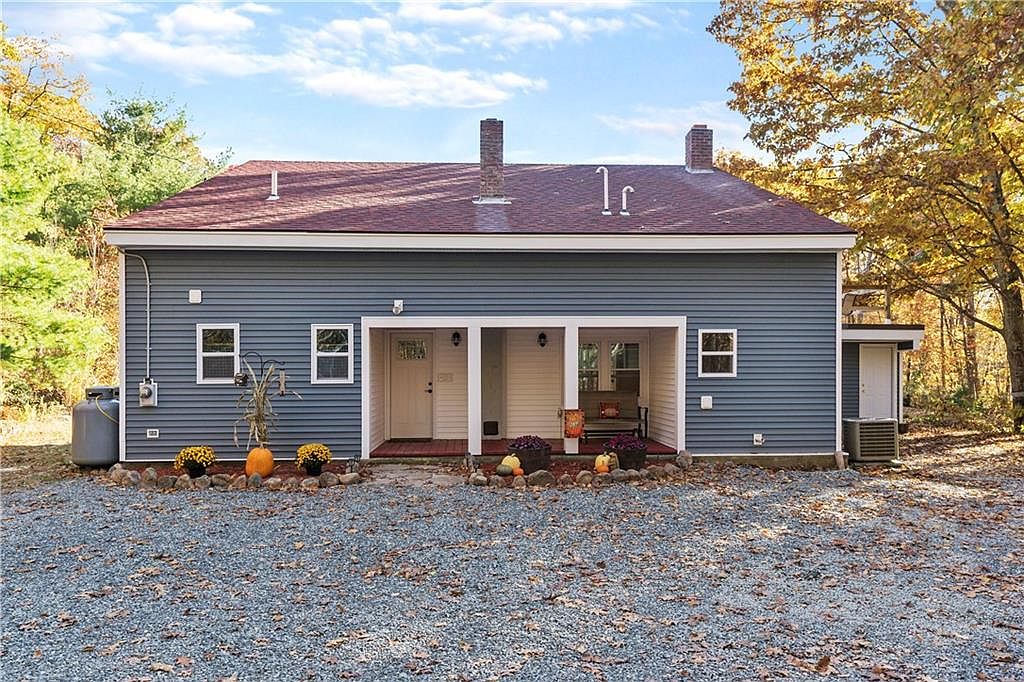 68 Hartford Pike, Foster, RI 02825 Zillow