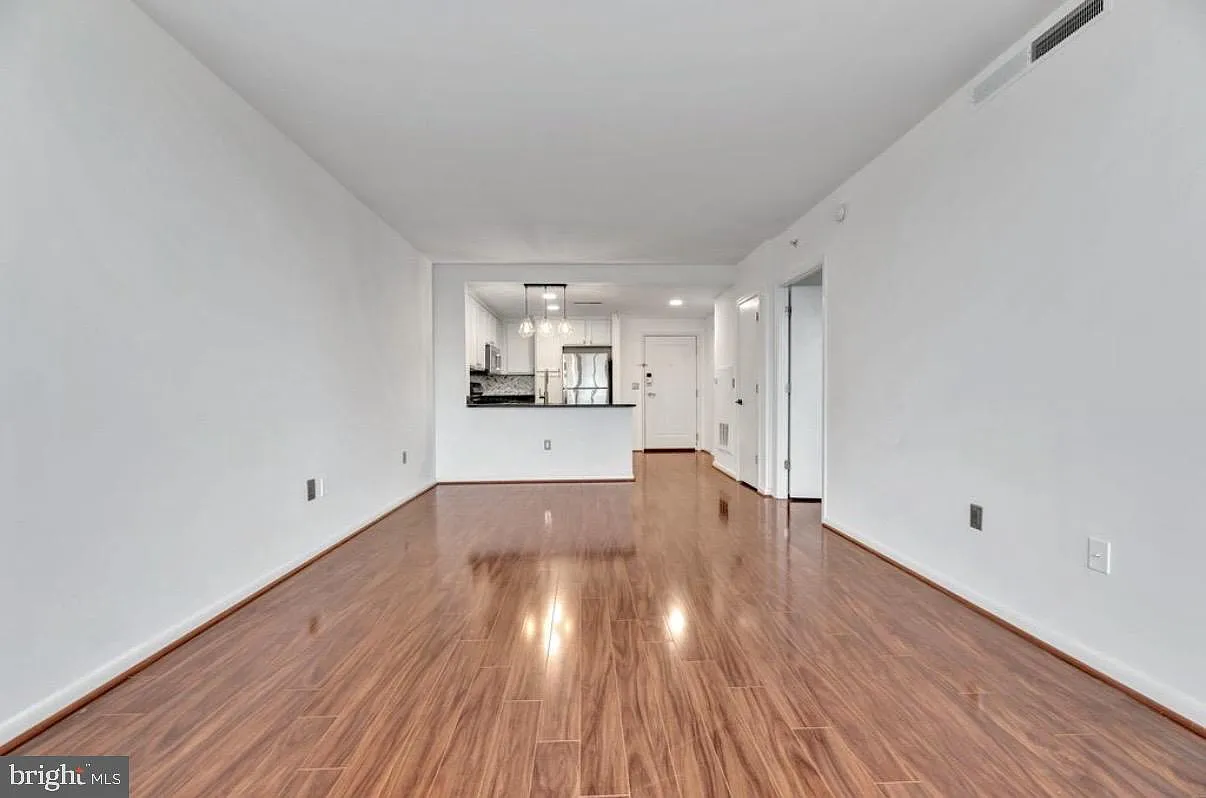 1 bed, 1.0 bath, 672 sqft, $2,150 — Photo 3