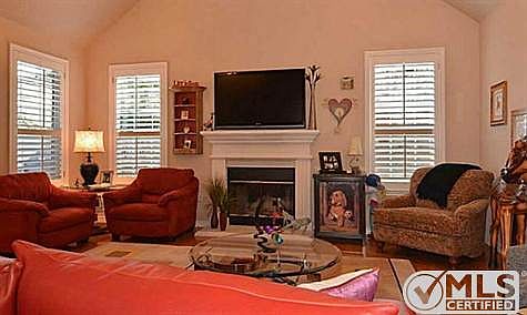 4th image of 6676 Shady Glen Cir